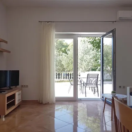 Andrea Ii Apartman *